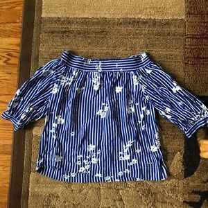 EUC Womens size XS Nautica off the shoulder top